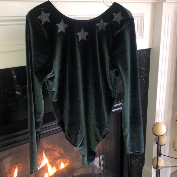 Stunning Velvet - Picture 5 of 7